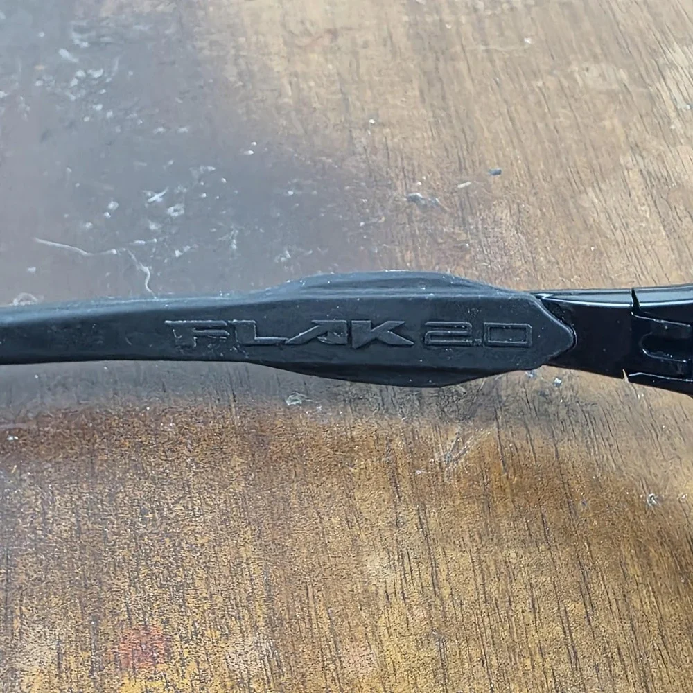 Oakley Flak 2.0 Sunglasses Mens One Size Black Gray Tinted Wrap Sport Frame